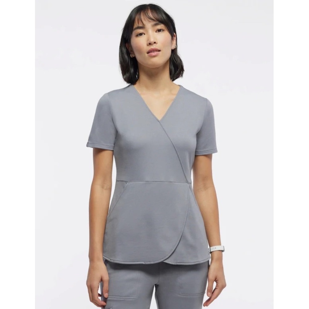 Jaanuu Scrub Top